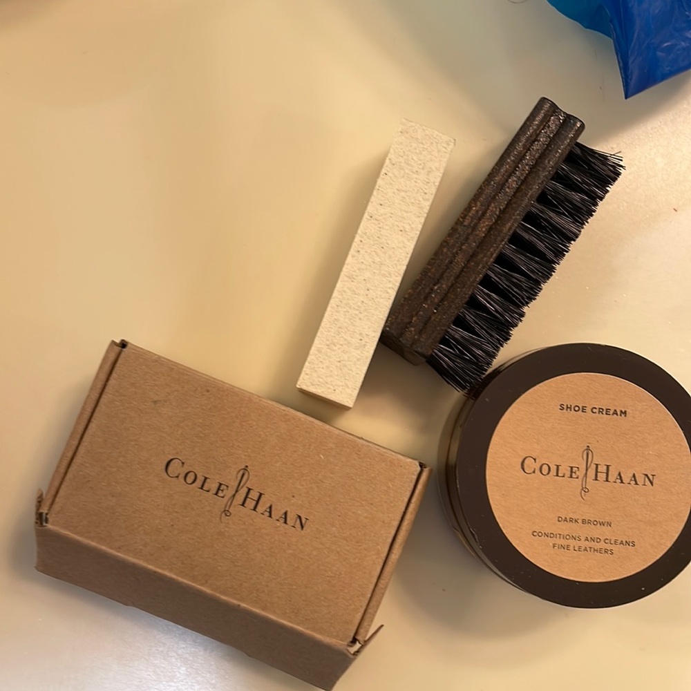 New Cole haan shoe cream & brush new